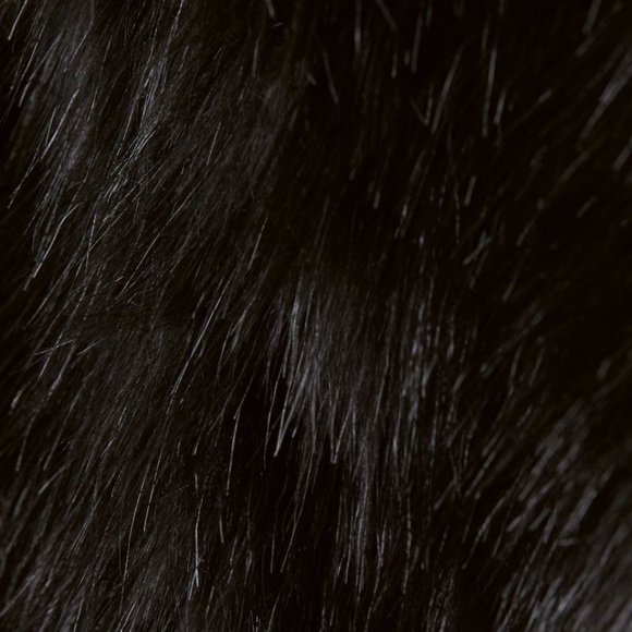 H&M Black Faux Fur Vest Size S - Picture 6 of 6